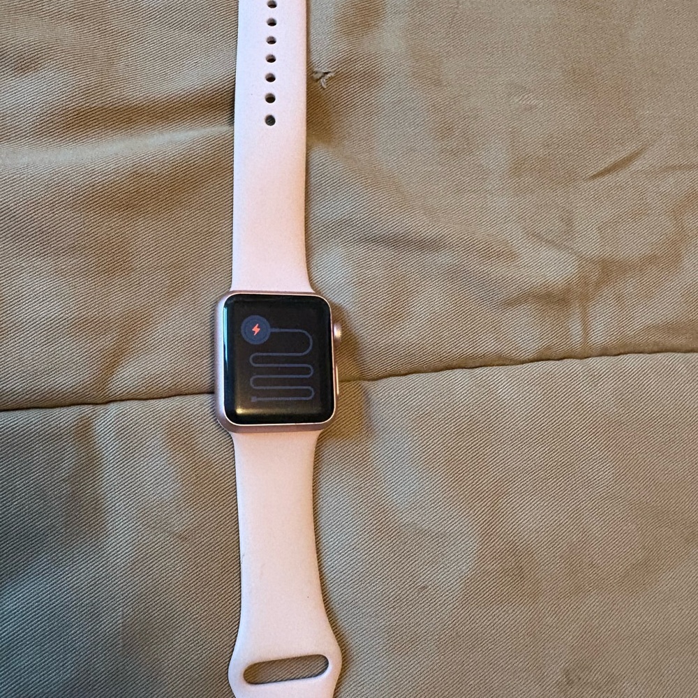 Apple Smartwatch series 1 with White Band good condition working